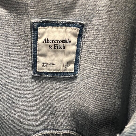 A&F Light Wash Denim Shacket - Picture 3 of 6